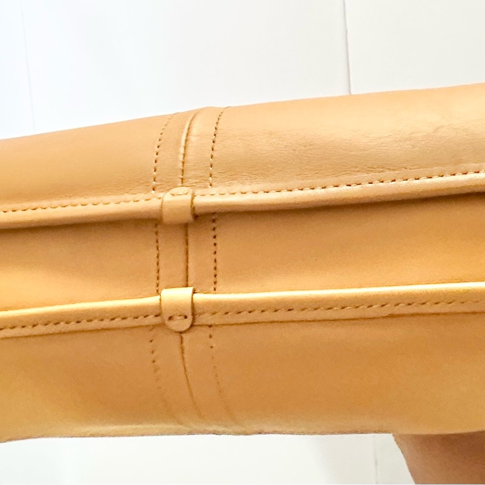 Coach Ergo 33 - Picture 10 of 13